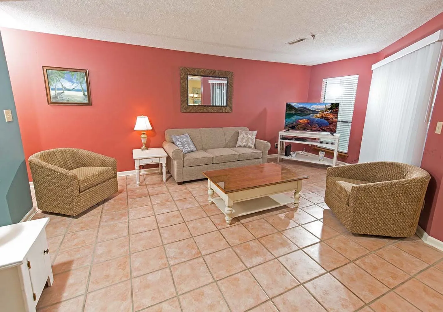 2 Bedroom Furnished condo in Beautiful North Myrtle Beach — Photo 1