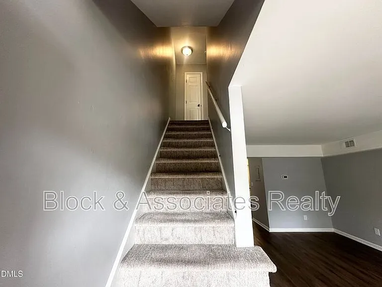 4808 Blue Bird Ct #D — Photo 13