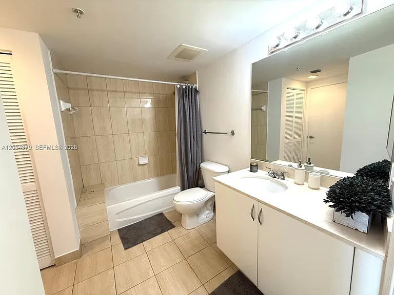 1750 N Bayshore Dr #3010 — Photo 25