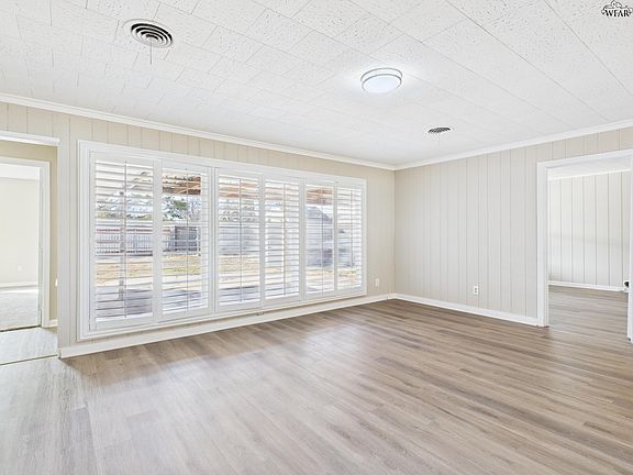 4th image of 3011 Gordon St