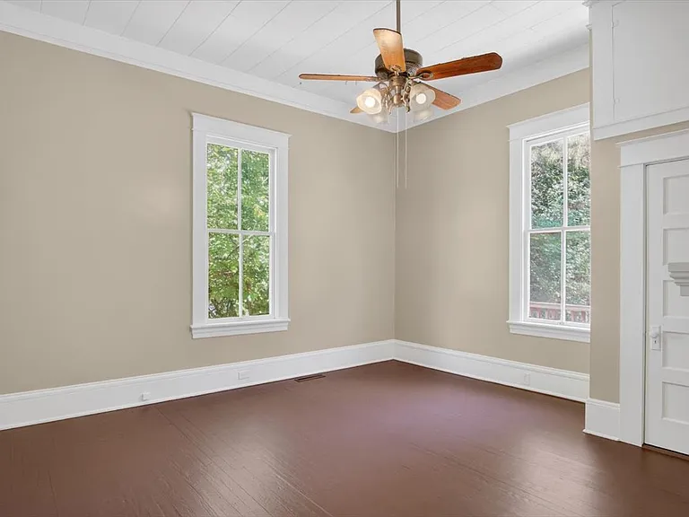 114 Forest Ave — Photo 30