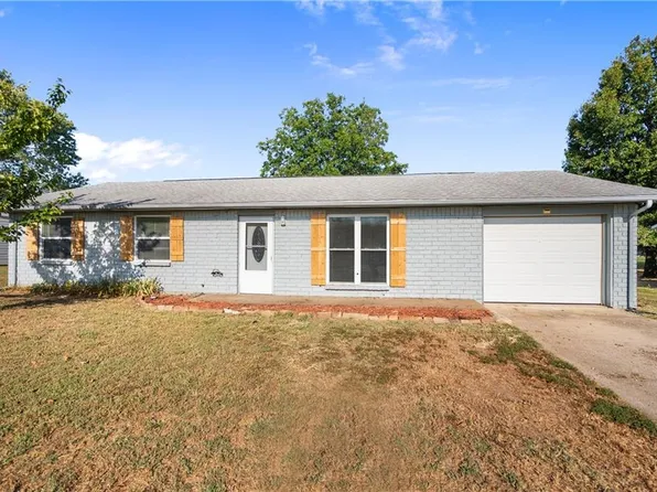 807 Keith Blvd, Coffeyville, KS 67337