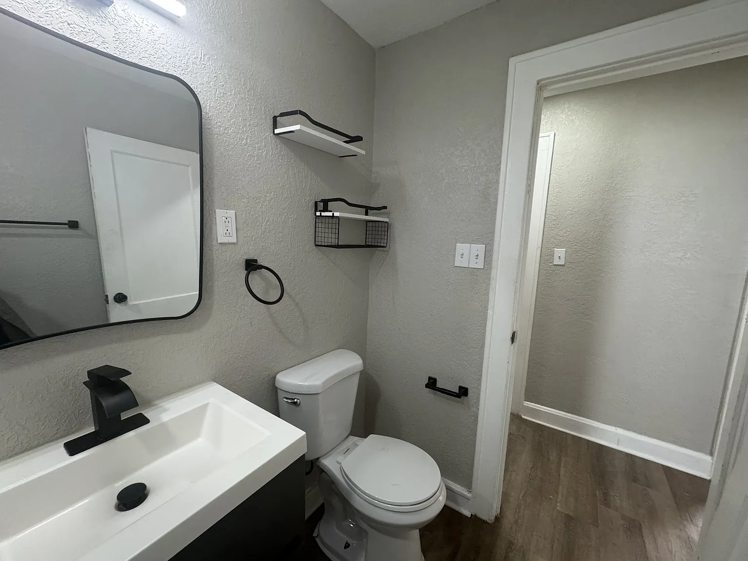 4232 Virginia Avenue - 2 — Photo 4