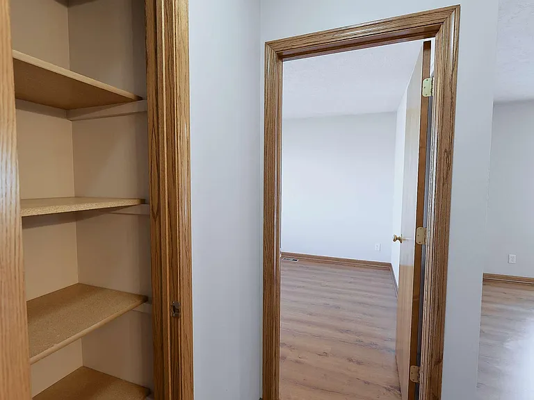 8604 Delphinium Ln — Photo 12
