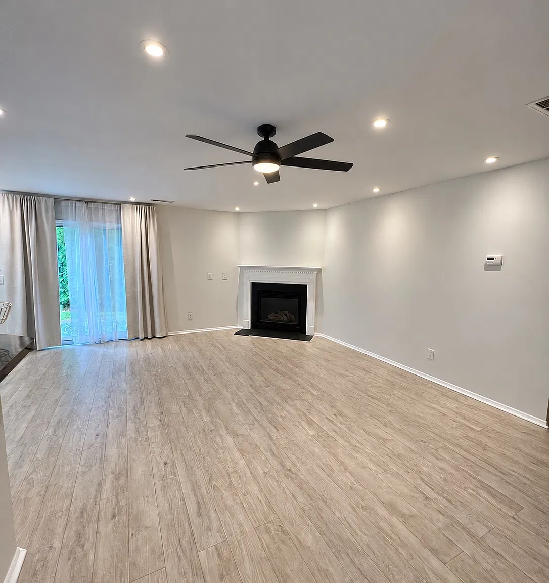 930 Willow Bend Dr — Photo 2