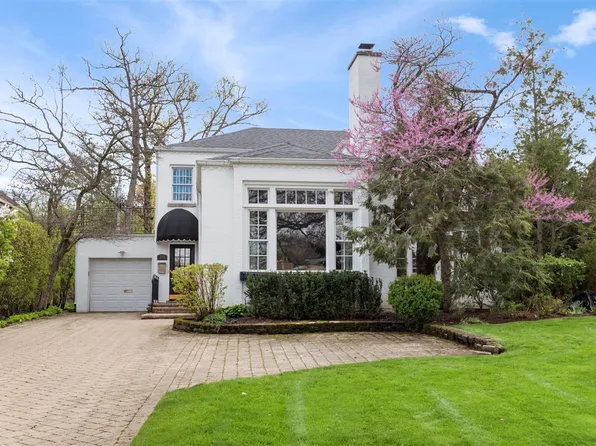 179 Pierce Rd, Highland Park, IL 60035