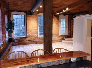 92 Main St APT 2, Deep River, CT 06417