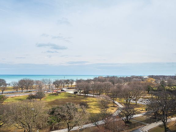 2nd image of 5415 N Sheridan Rd APT 802