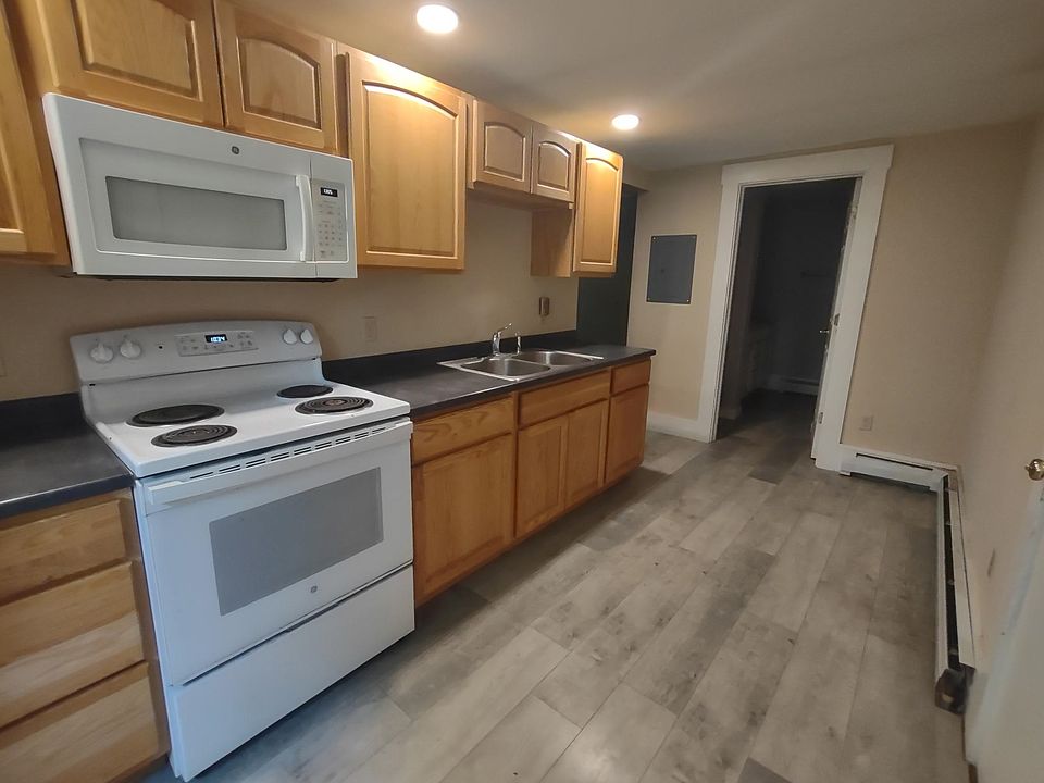 1st image of 9 Merchant St #7