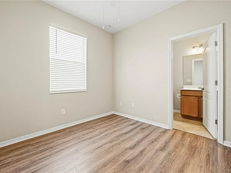 13566 Messino Ct — Photo 17