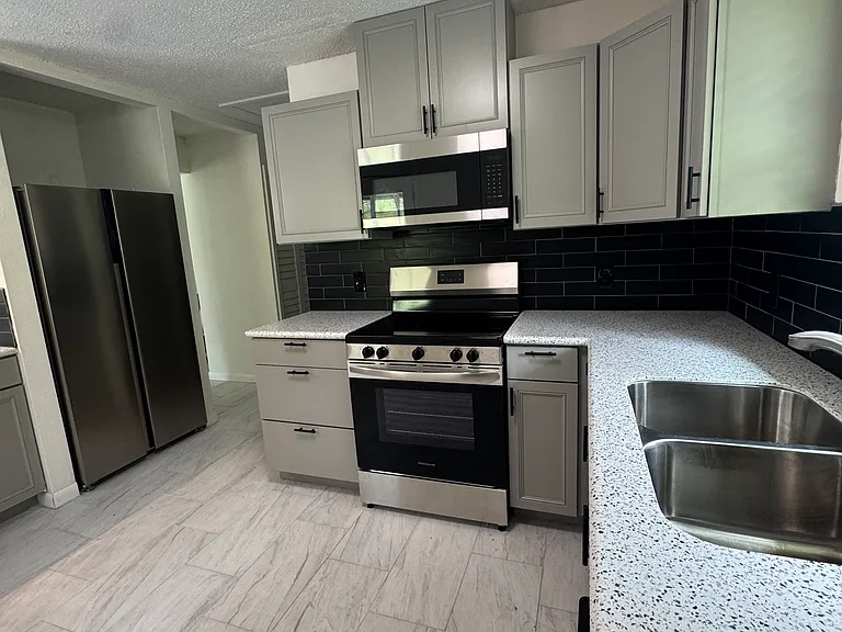 32 Woelfley Ln — Photo 6