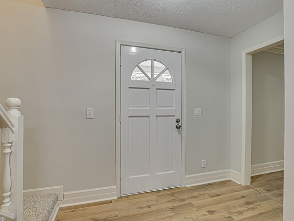 3rd image of 738 Hickory Oak Hollow
