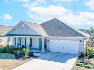 38 Norwich Rd, Freeport, FL 32439