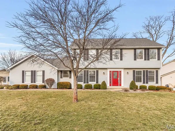 440 Country Ridge Dr, Saint Charles, MO 63304