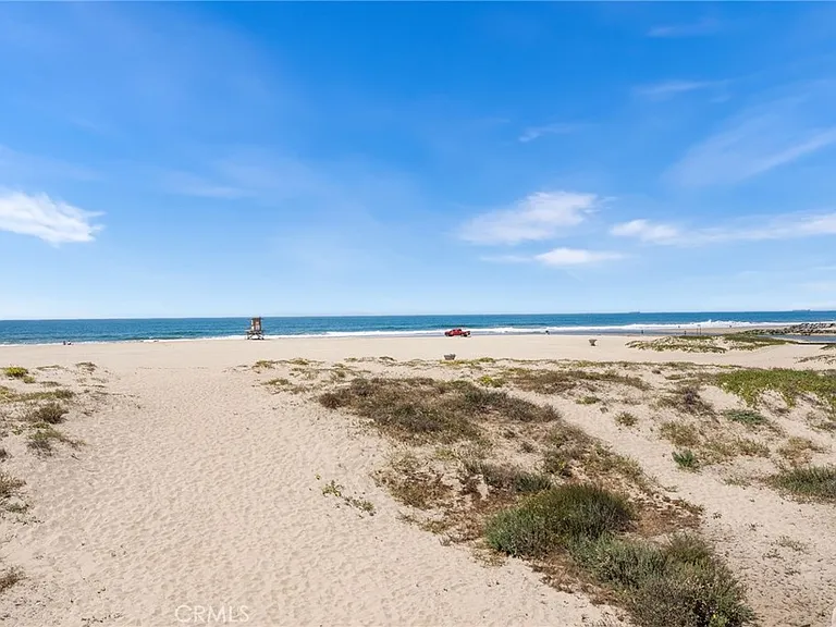 7304 W Oceanfront — Photo 25
