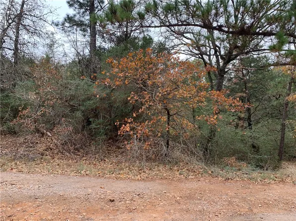 104 Mokuauia Ct, Bastrop, TX 78602