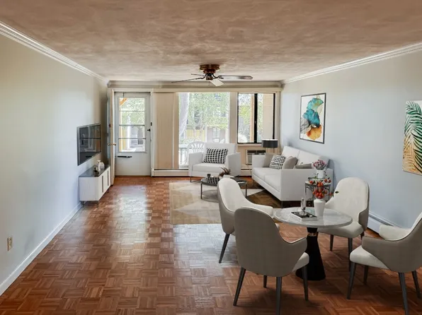 315 Neponset St APT 61, Norwood, MA 02062