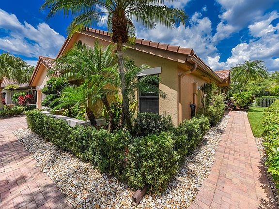 5th image of 11204 Clover Leaf Cir