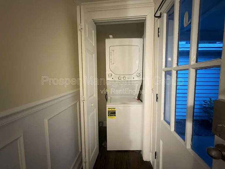 70 Radcliffe St #C — Photo 8