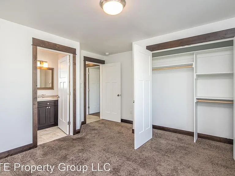 Altitude Apartments — Photo 12