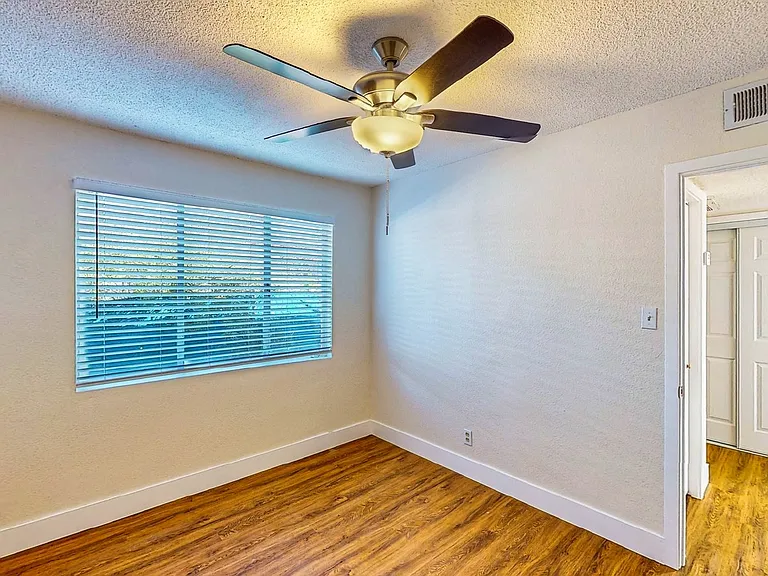 1302 Rexford Pl — Photo 20