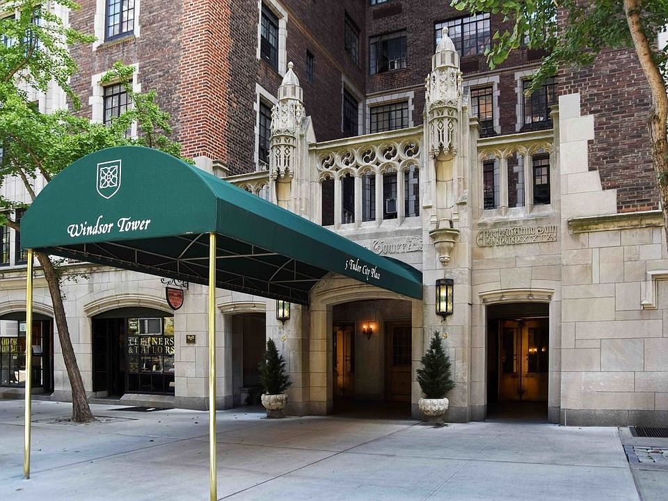 1st image of 5 Tudor City Pl APT 915