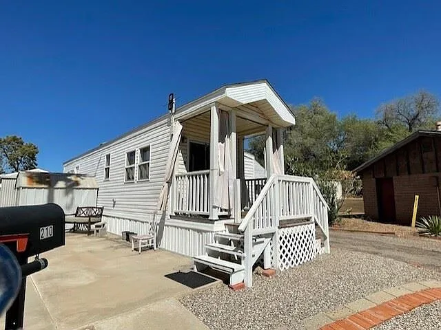 3115 N Fairview Ave #210 — Photo 14