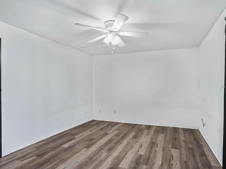 5913 NW 9th St #5913 — Photo 5