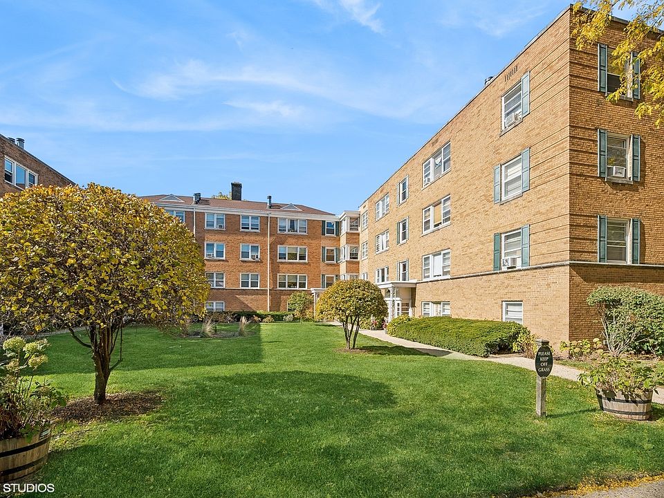 1st image of 530 Michigan Ave APT 1W