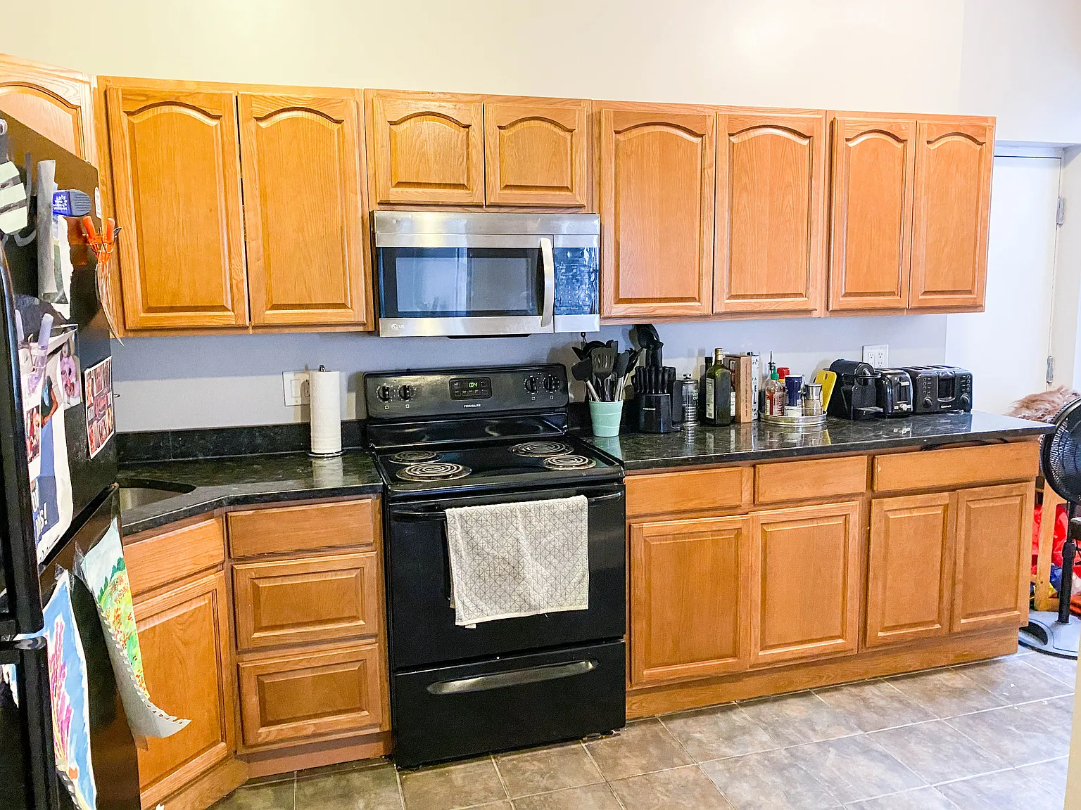 4 bed, 1200 sqft, $1,300 — Photo 3