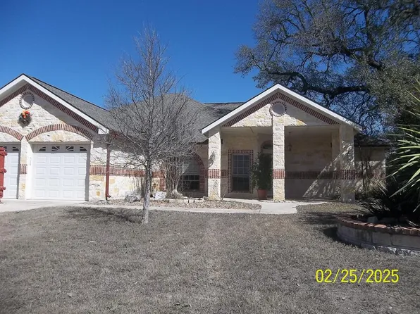 1049 Creek Run, Kerrville, TX 78028
