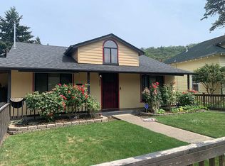 659 W Union St, Roseburg, OR 97471