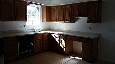 3rd image of 1037 David Dr
