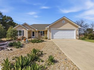 1308 Laredo Dr, Granbury, TX 76048