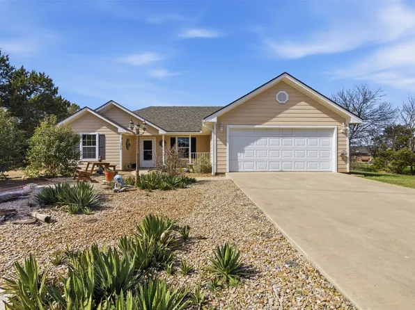 1308 Laredo Dr, Granbury, TX 76048