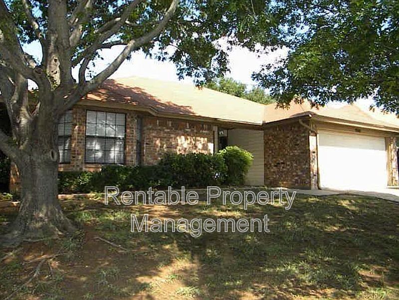 1st image of 9001 Wessex Ct