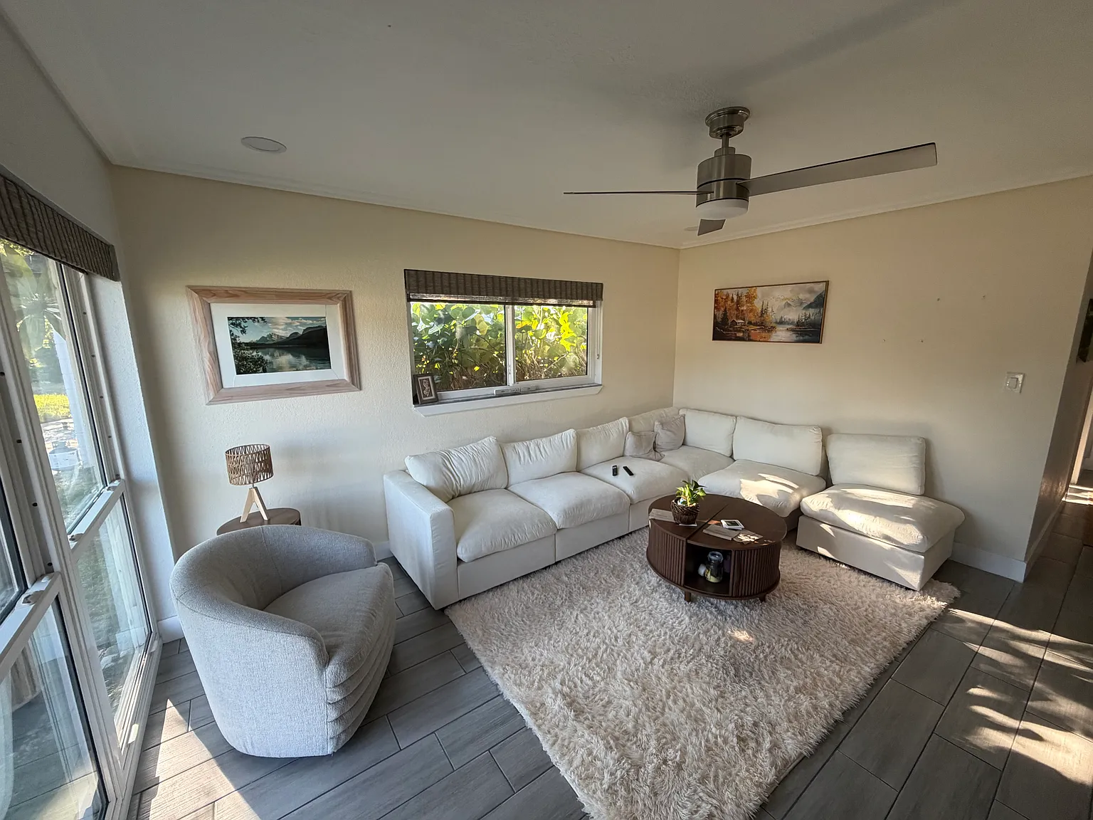 3 bed, 1222 sqft, $3,950 — Photo 2