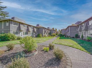 320 Lincoln St APT 207, Fairview, OR 97024