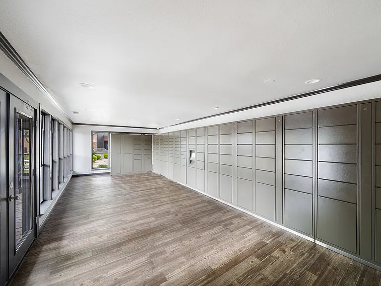 Avondale Parc @ Bellmar — Photo 42
