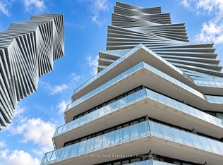 3900 Confederation Pkwy #3413, Mississauga, ON L5B 0K7