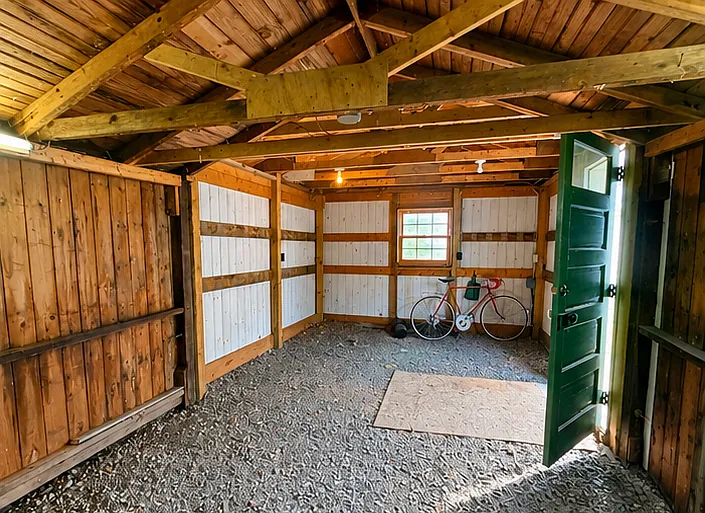 Detached Garage with Electric