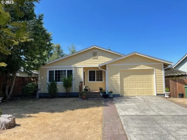1673 29th St, Florence, OR 97439