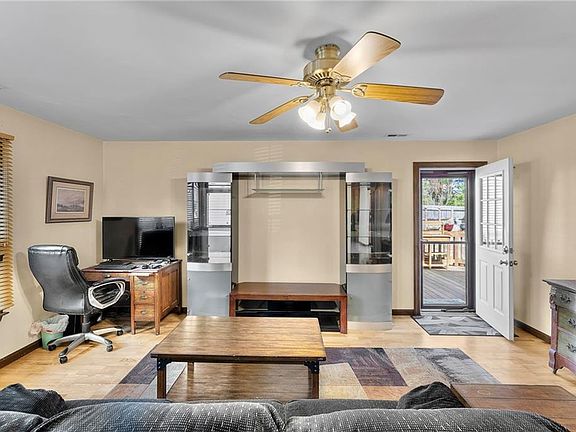 4th image of 3538 Marvell Rd