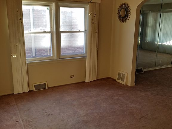 5th image of 14113 S Edbrooke Ave
