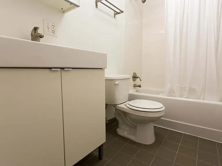 5229 S. Drexel Avenue — Photo 29