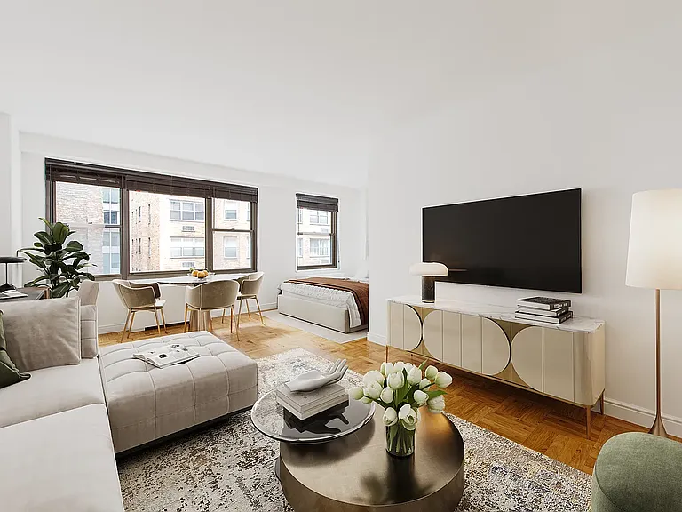 35 E 38th St #5A — Photo 1