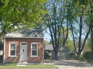 39 W Church St, Mascoutah, IL
