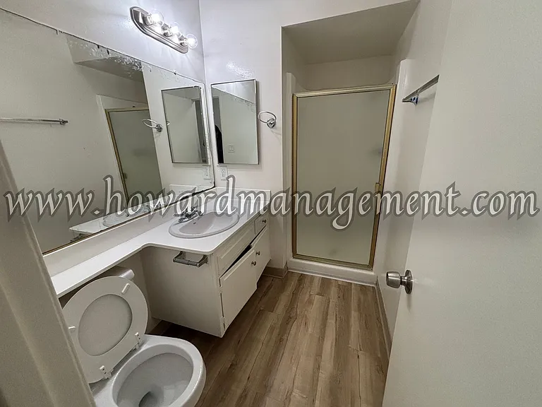 01302EU — Photo 26