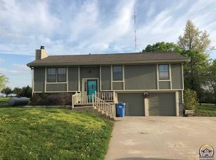 235 NW Capitol View Ter, Topeka, KS 66617