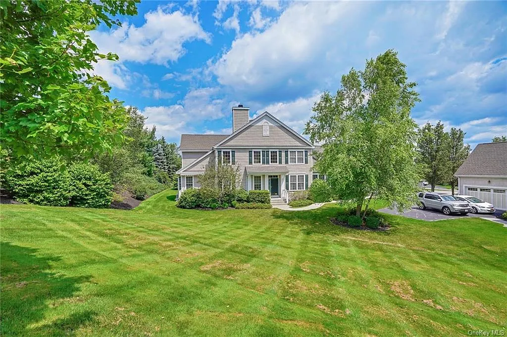 29 Turnberry Ct photo 1